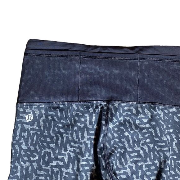 Lululemon running in the city 7/8 tight full on luxtreme size 4 - Picture 14 of 15